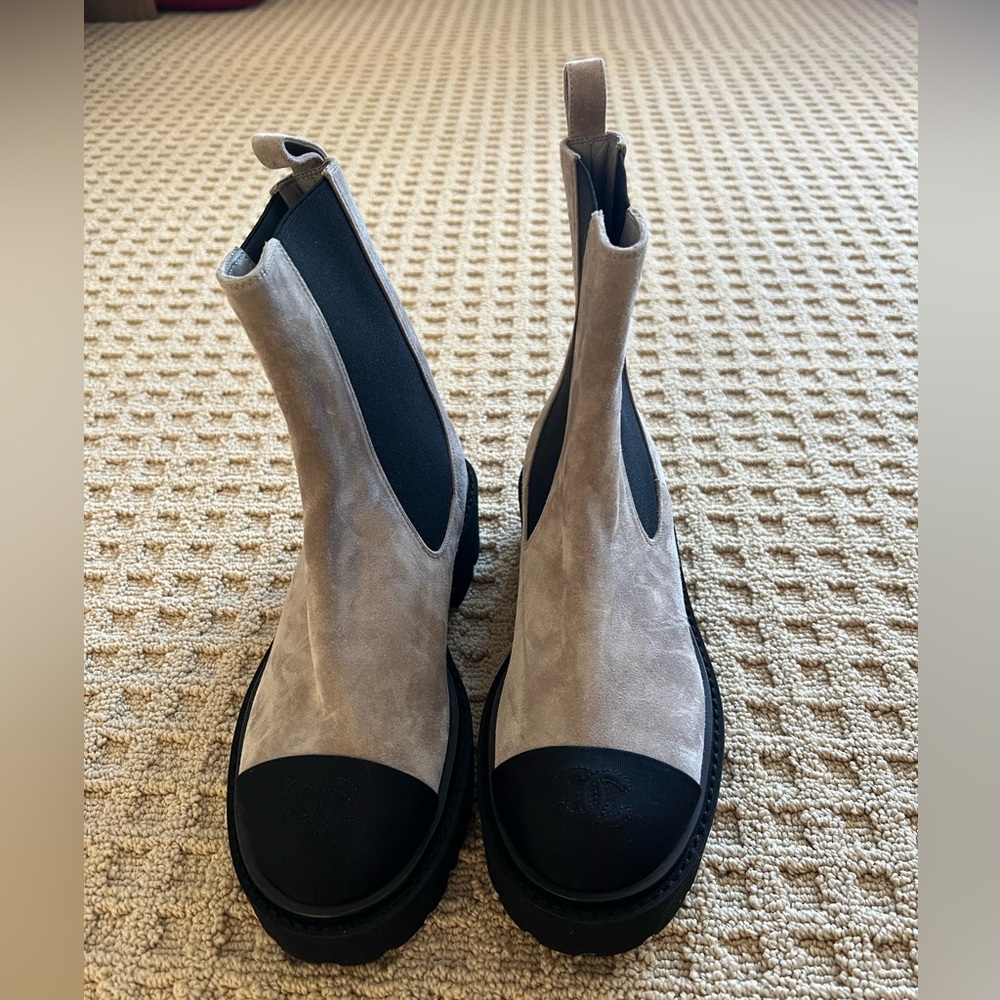 CHANEL BOOT